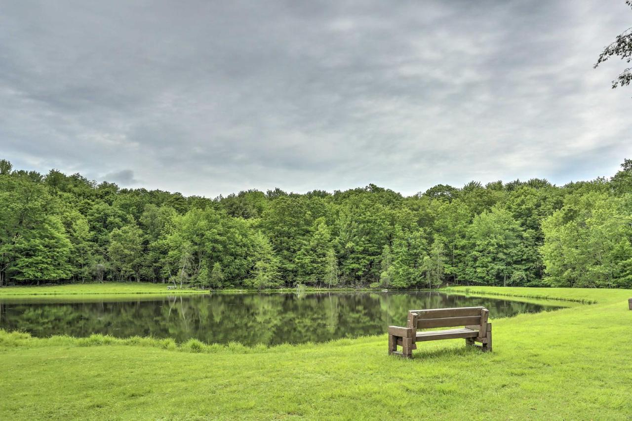 Tranquil Wallenpaupack With Fire Pit! Holiday home