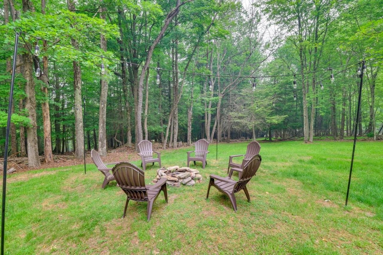Holiday home Tranquil Wallenpaupack With Fire Pit!